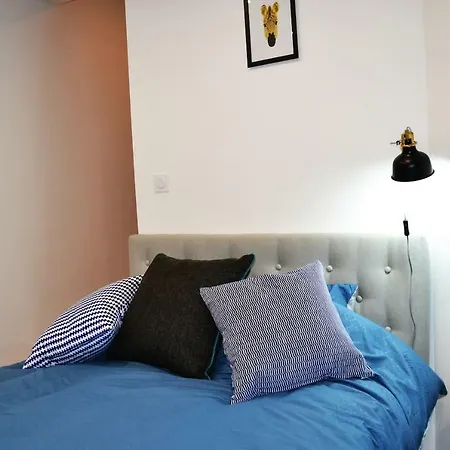 Apartament An Authentic Experience With In The Center Poitiers