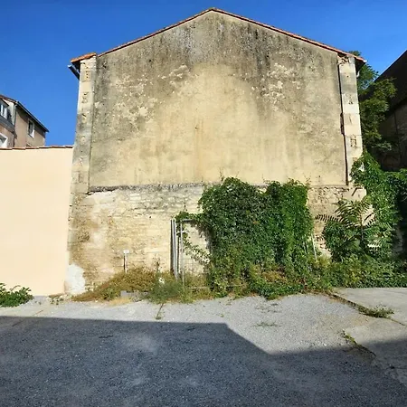 An Authentic Experience With In The Center بواتييه