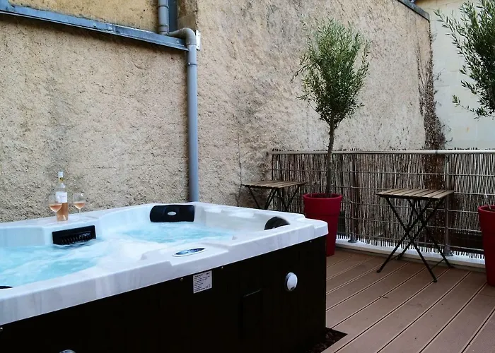 An Authentic Experience With In The Center Apartment *